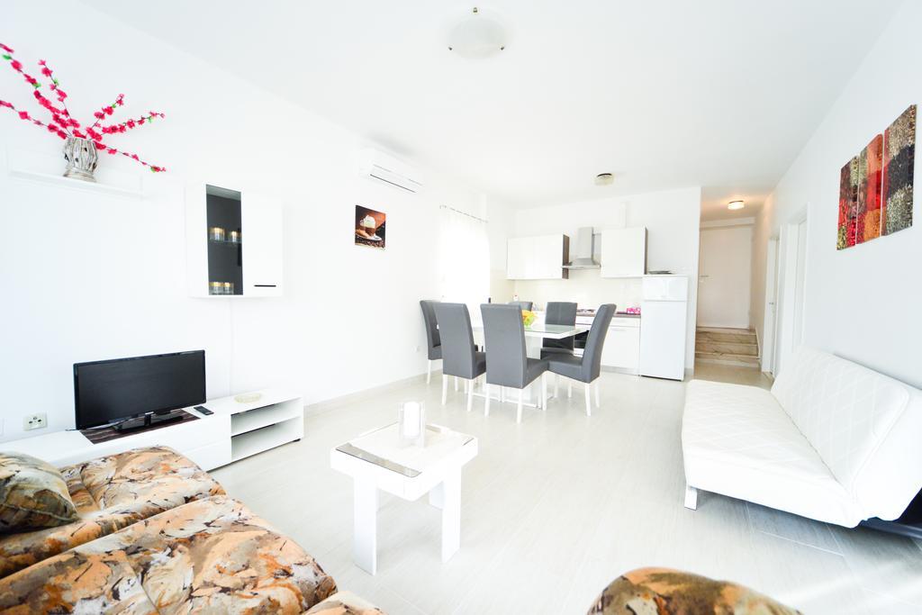Apartments Valentina Petrcane Luaran gambar