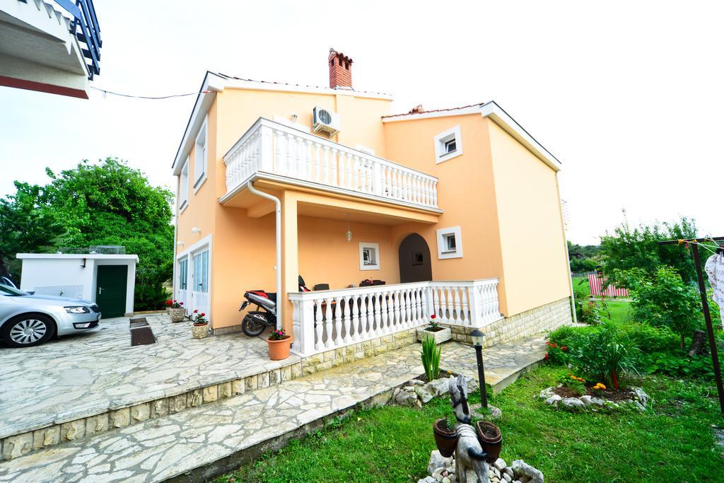 Apartments Valentina Petrcane Luaran gambar